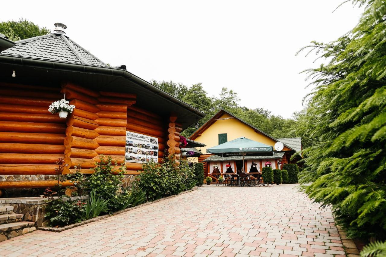 Chudodievo In Chynadievo Mini-Hotel Chynadiyovo Exterior foto